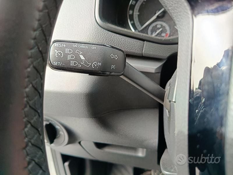 Usata Skoda Karoq Executive 150 CV (110 kW) 2018 Grigio SUV