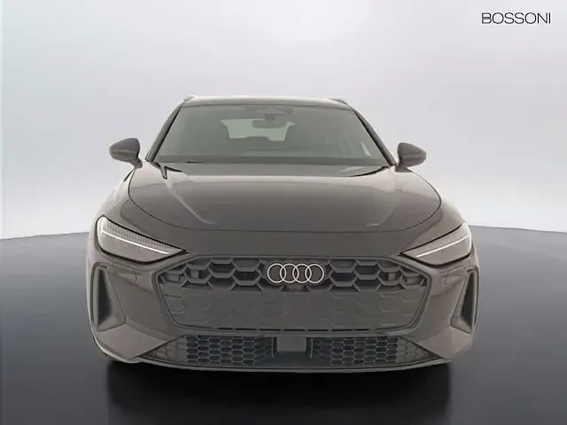 Usata Audi A5 Advanced 204 CV (150 kW) 2025 Nero mythos metallizzato Station wagon