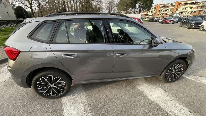 Usata Skoda Kamiq 110 CV (80 kW) 2023 Grigio SUV