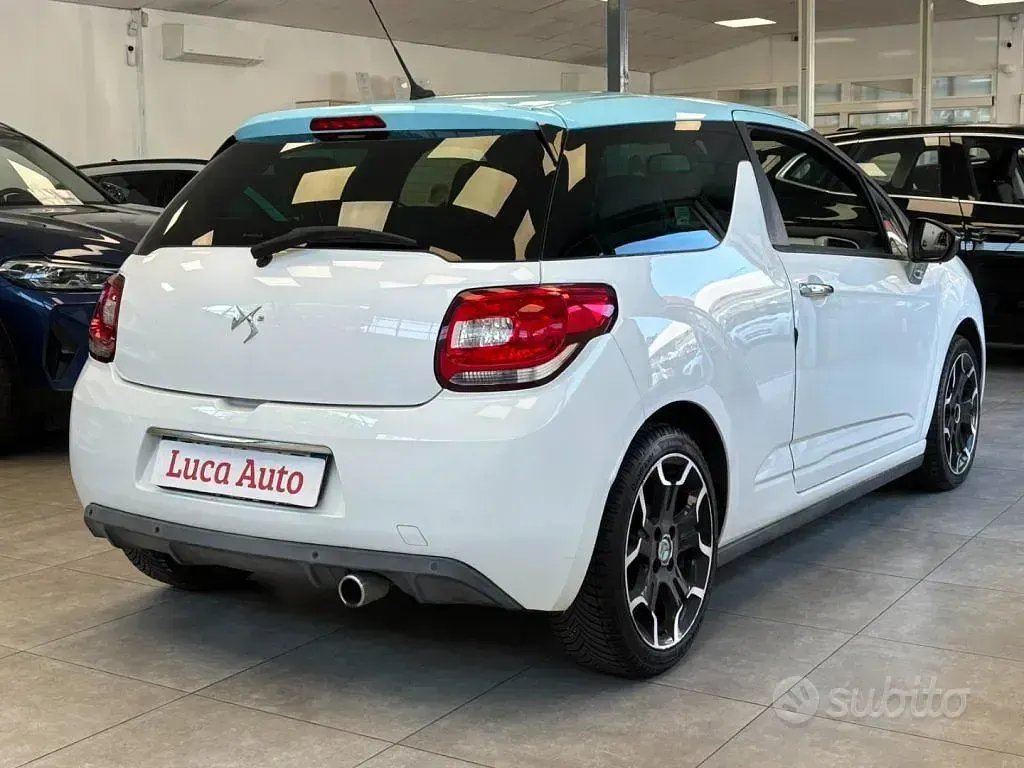 Usata Citroën DS3 Chic 68 CV (50 kW) 2011 Bianco Utilitaria