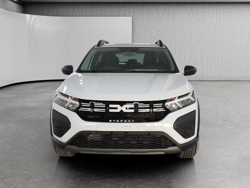 Nuova Dacia Sandero Essentiel 101 CV (74 kW) 2026 Bianco Utilitaria