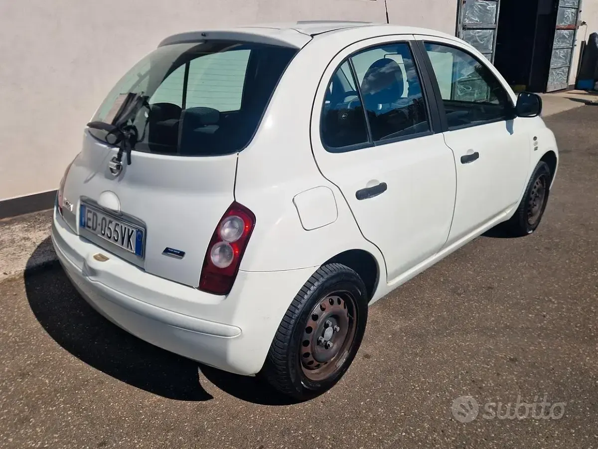 Usata Nissan Micra 78 CV (57 kW) 2010 Bianco Utilitaria