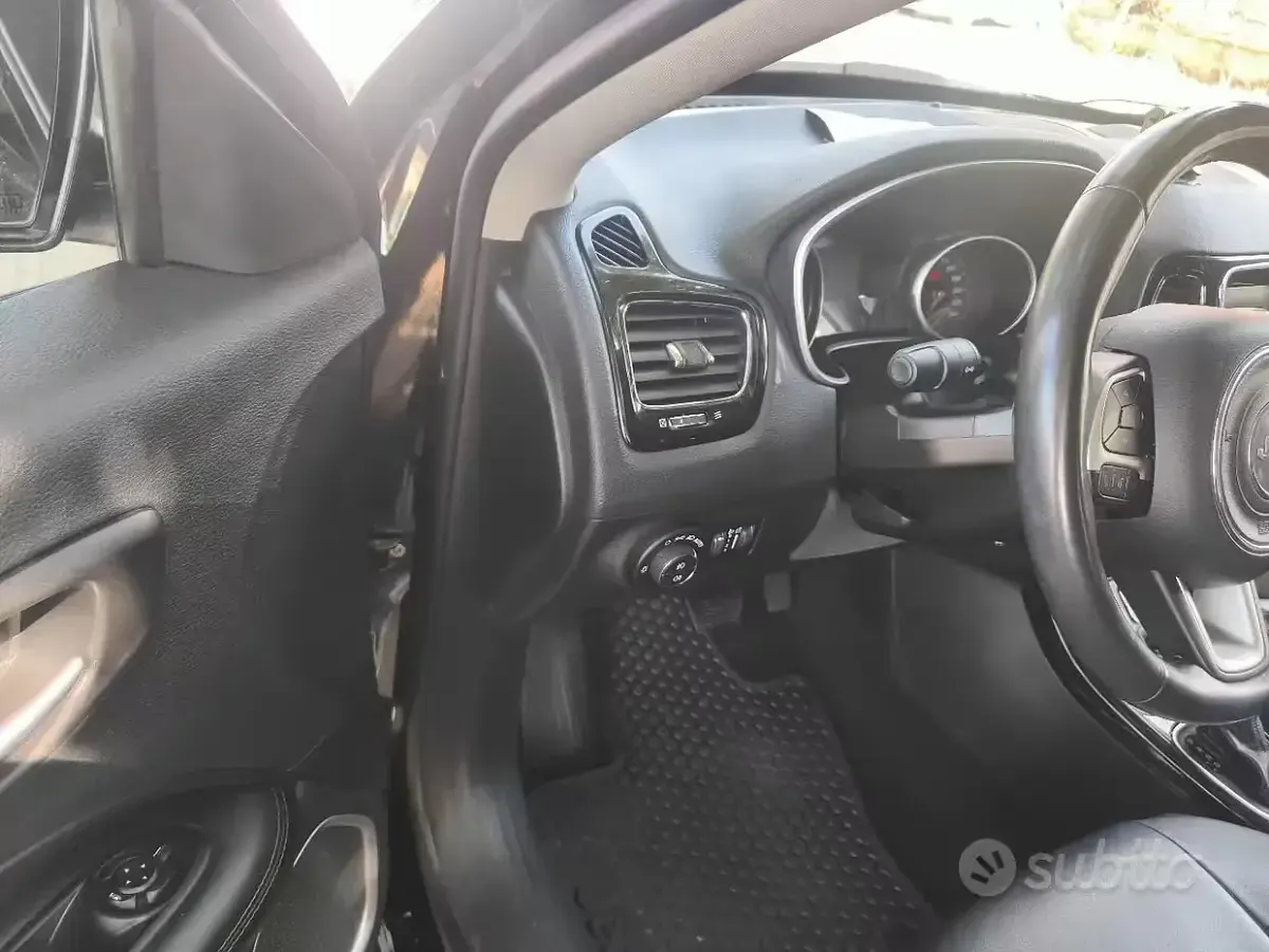 Usata Jeep Compass 140 CV (102 kW) 2019 Nero SUV