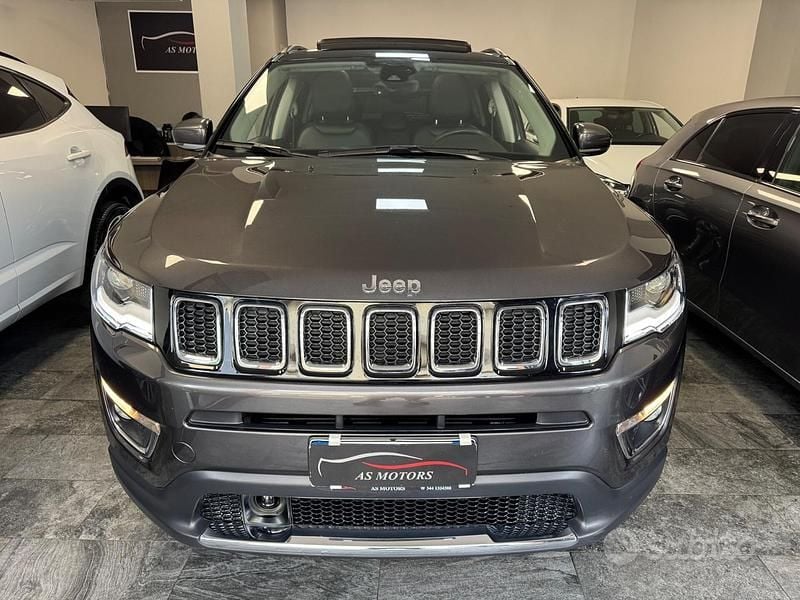 Usata Jeep Compass 120 CV (88 kW) 2019 Grigio SUV