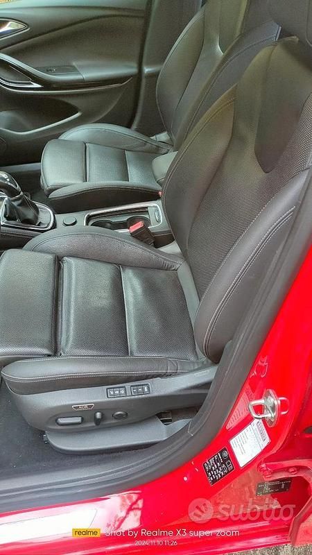 Usata Opel Astra 110 CV (80 kW) 2017 Rosso Berlina