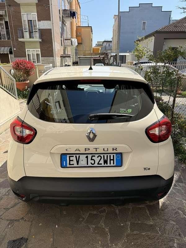 Usata Renault Captur 90 CV (66 kW) 2014 SUV