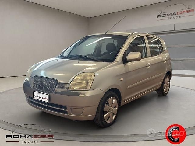 Usata Kia Picanto Light 65 CV (47 kW) 2004 Grigio Utilitaria