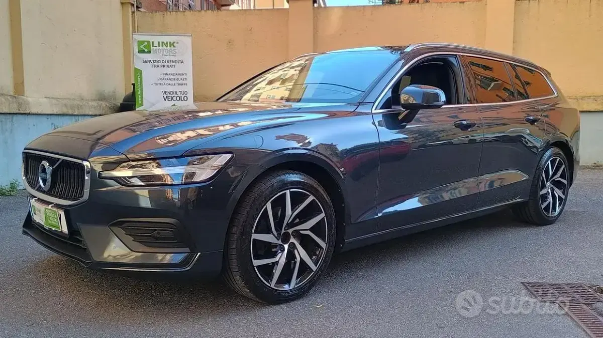 Usata Volvo V60 Business Edition 150 CV (110 kW) 2020 Grigio Station wagon