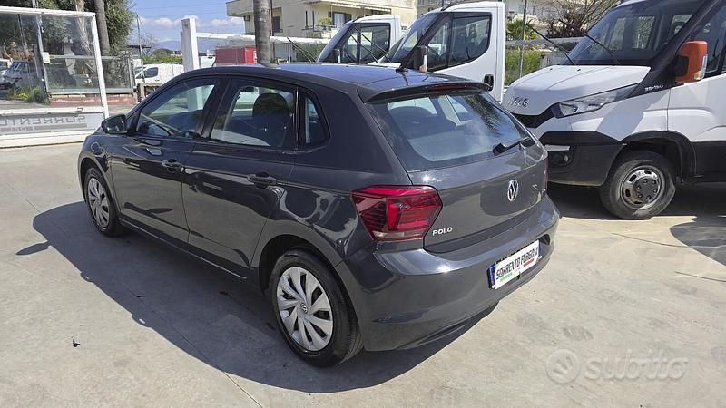 Usata VW Polo R-line 65 CV (47 kW) 2018 Grigio Utilitaria