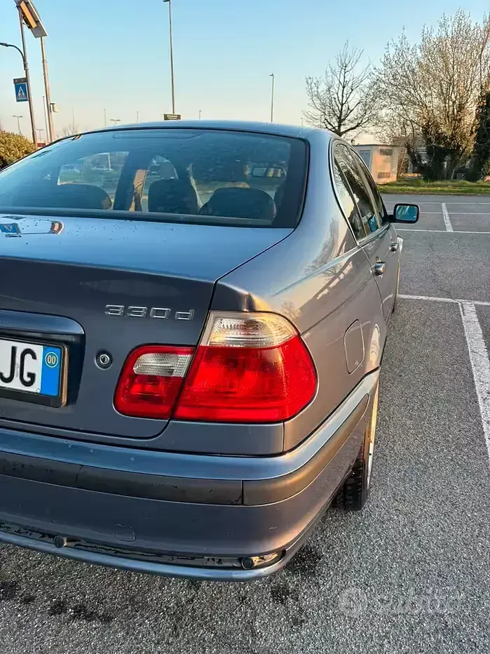 Usata BMW 330 184 CV (135 kW) 2000 Bluazzurro Berlina