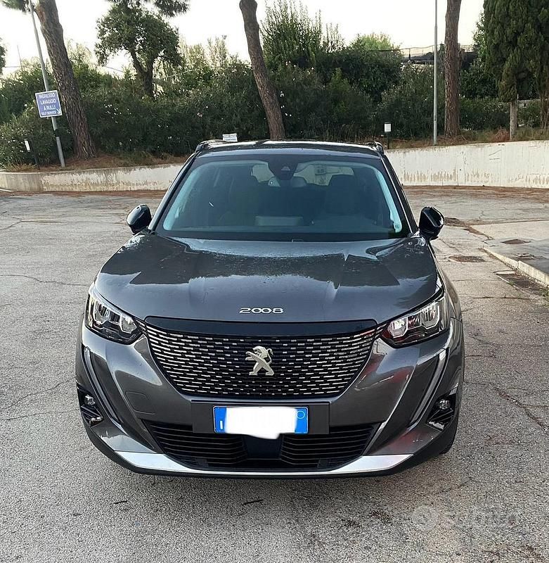 Usata Peugeot 2008 110 CV (80 kW) 2022 Grigio SUV