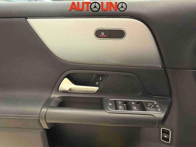 Usata Mercedes GLA250 Business 218 CV (160 kW) 2022 Argento SUV