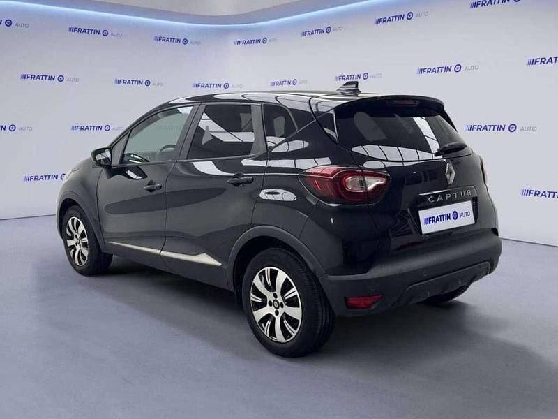 Usata Renault Captur 90 CV (66 kW) 2019 Nero SUV