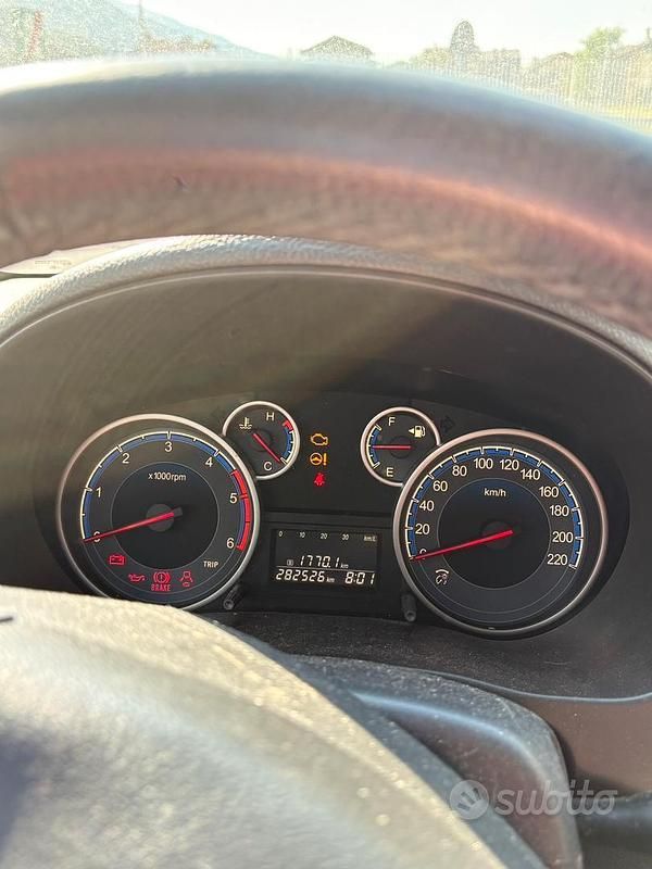Usata Fiat Sedici 120 CV (88 kW) 2011 SUV