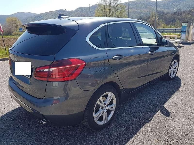 Usata BMW 220 Active Tourer Luxury Line 190 CV (139 kW) 2015 Grigio Monovolume