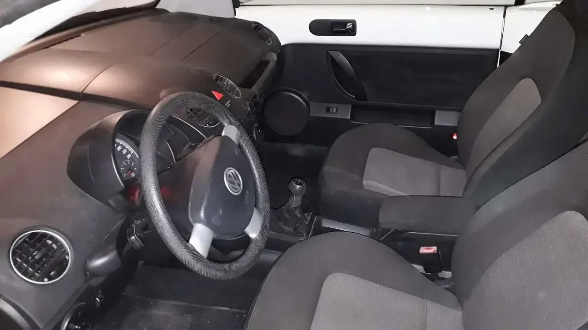 Usata VW New Beetle 105 CV (77 kW) 2008 Bianco Utilitaria