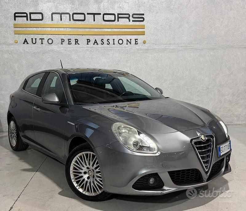 Usata Alfa Romeo Giulietta 170 CV (125 kW) 2011 Grigio Utilitaria