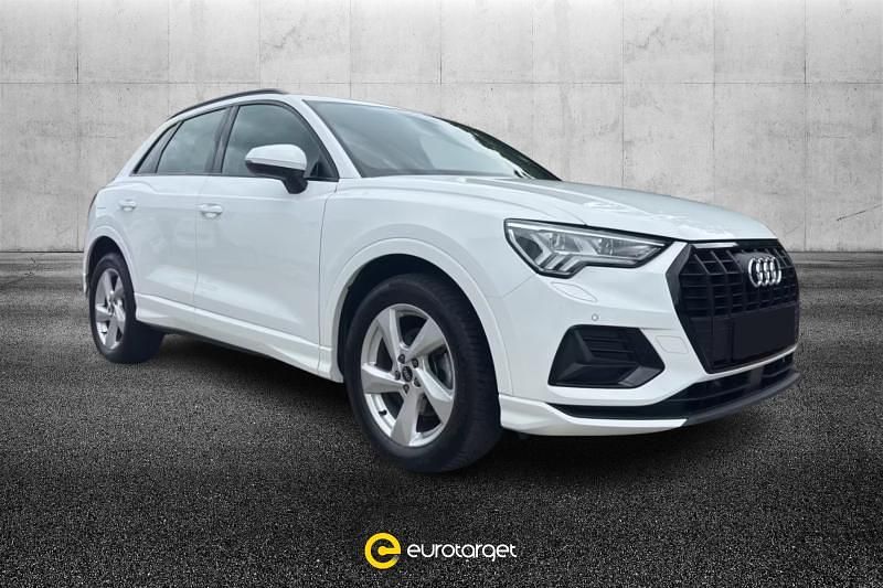Usata Audi Q3 Advanced 150 CV (110 kW) 2022 Bianco metallizzato SUV