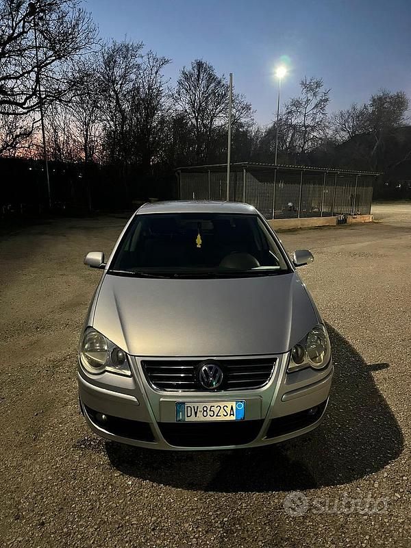 Usata VW Polo 80 CV (58 kW) 2009 Grigio Utilitaria