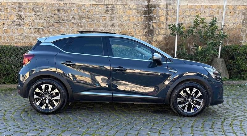 Usata Renault Captur Techno 94 CV (69 kW) 2023 Blu marine SUV