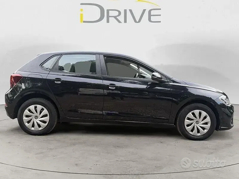 Usata VW Polo 80 CV (58 kW) 2022 Nero Utilitaria