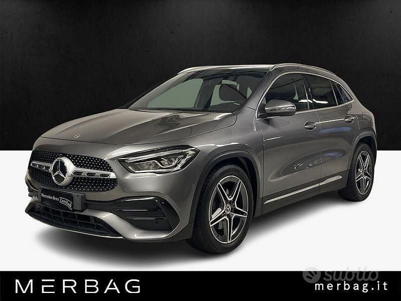 Usata Mercedes GLA200 Premium 150 CV (110 kW) 2021 Grigio SUV