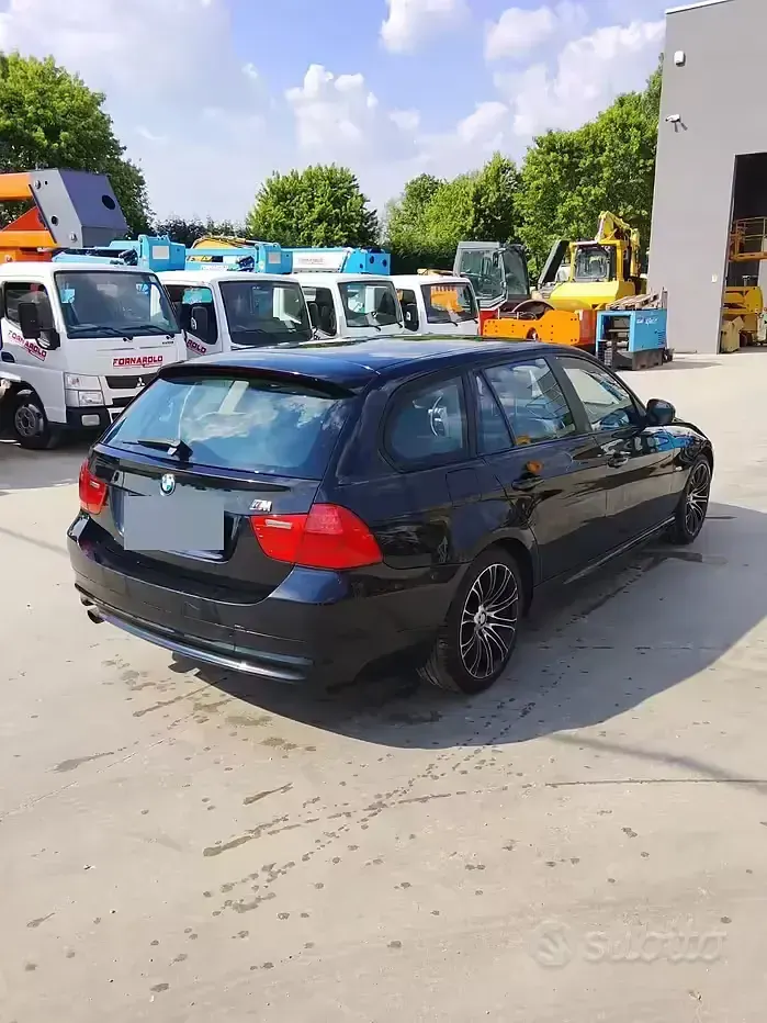 Usata BMW 318 143 CV (105 kW) 2009 Station wagon