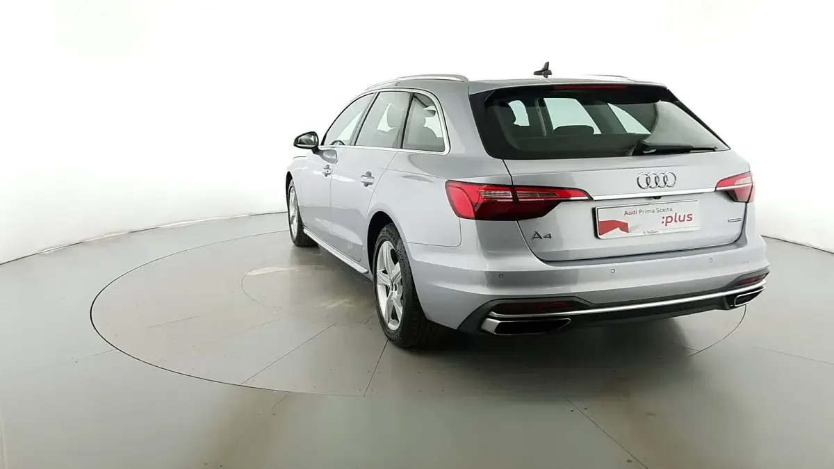 Usata Audi A4 Advanced 204 CV (150 kW) 2022 Argento cavo/nero mito Station wagon