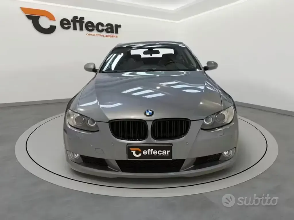 Usata BMW 330 272 CV (200 kW) 2007 Grigio Coupé