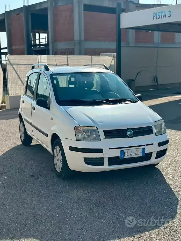 Usata Fiat Panda 116 CV (85 kW) 2005 Bluazzurro Utilitaria