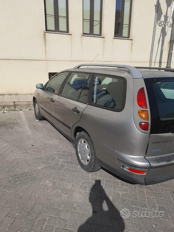 Usata Fiat Marea Weekend 110 CV (80 kW) 2002 Grigio Station wagon