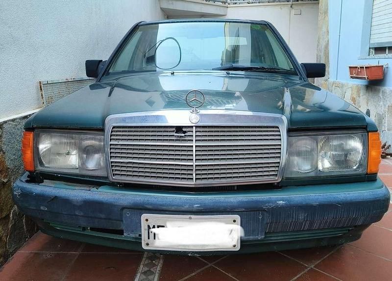 Usata Mercedes 190 105 CV (77 kW) 1991 Berlina