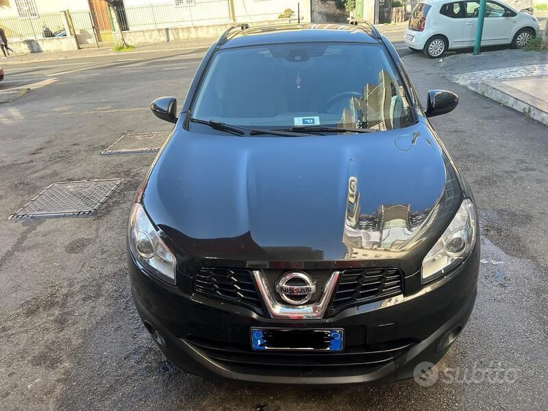 Nero Usata 2013 Nissan Qashqai SUV | 6400 € (Ottimo prezzo) - Immagine 1/4