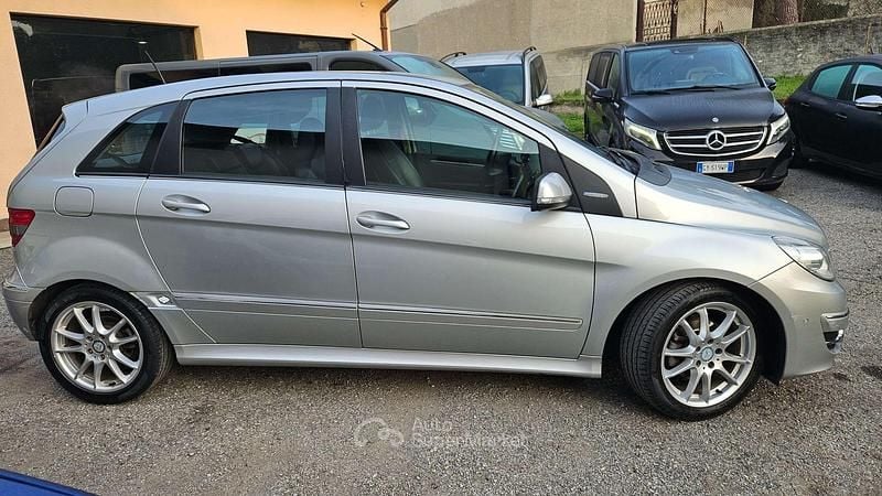 Usata Mercedes B160 95 CV (69 kW) 2009 Other Monovolume