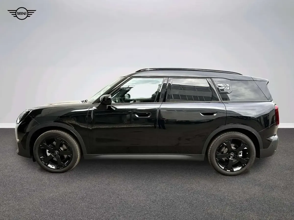 Usata Mini Countryman Classic 150 kW (204 CV) 2026 Nero SUV