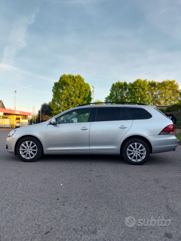 Grigio Usata 2010 VW Golf VI Station wagon | 3950 € (Buon prezzo) - Immagine 1/4