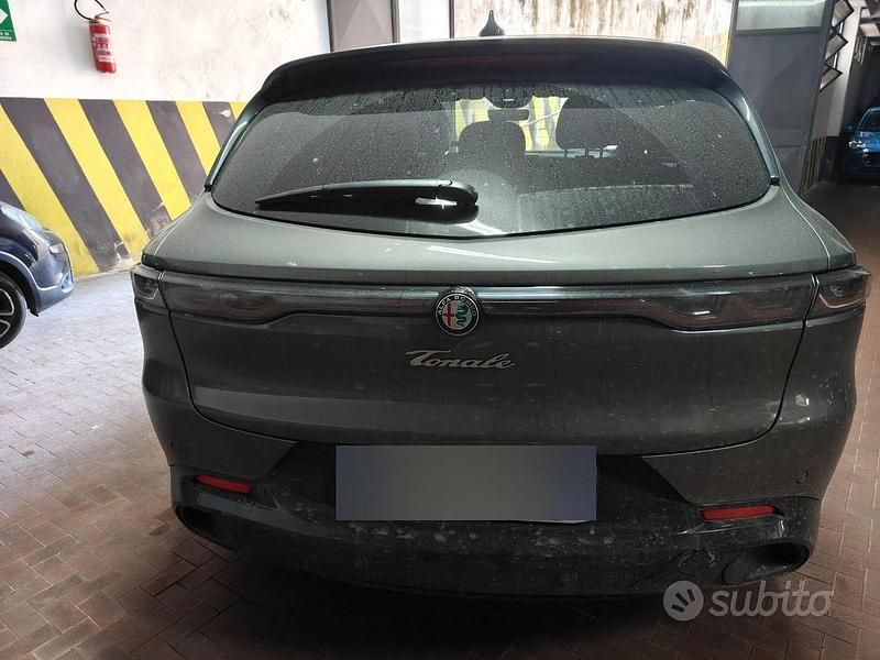 Usata Alfa Romeo Tonale 130 CV (95 kW) 2022 Grigio SUV