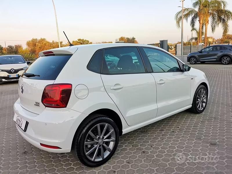 Usata VW Polo 90 CV (66 kW) 2015 Bianco Berlina