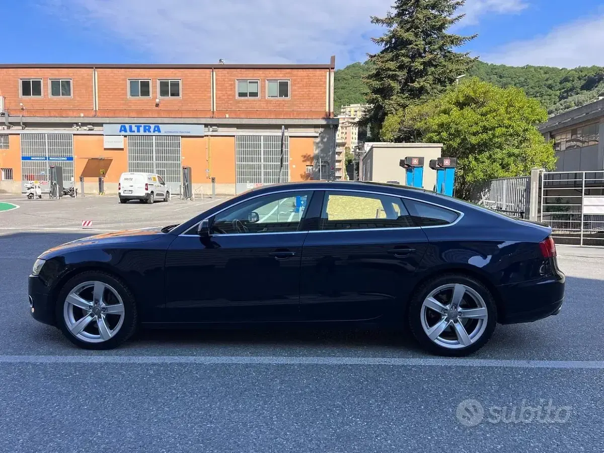Usata Audi A5 Advanced 190 CV (139 kW) 2010 Blu Coupé