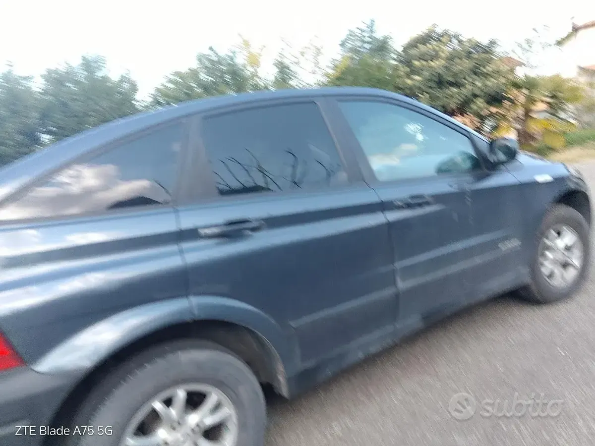 Usata SsangYong Actyon 141 CV (103 kW) 2009 Verde SUV