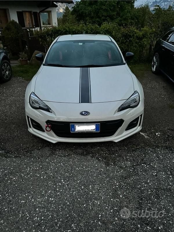 Usata Subaru BRZ 200 CV (147 kW) 2019 Bianco Coupé
