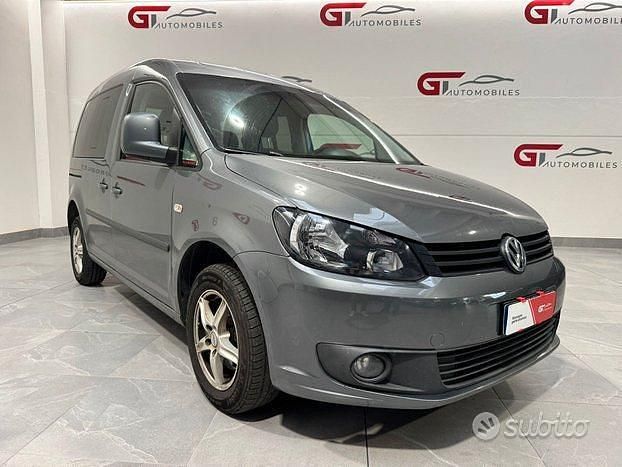 Usata VW Caddy Trendline 102 CV (75 kW) 2010 Grigio Monovolume