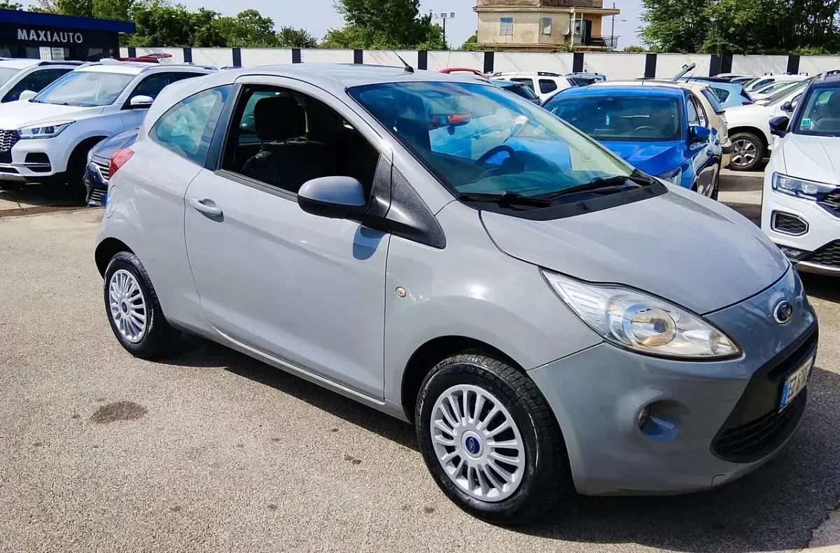 Usata Ford Ka 67 CV (49 kW) 2015 Berlina