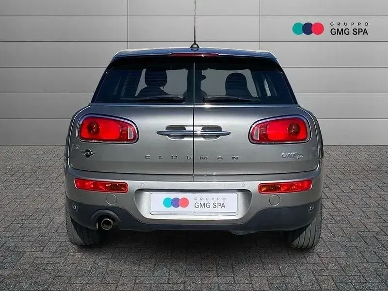 Usata Mini One Clubman 115 CV (84 kW) 2019 Argento Station wagon