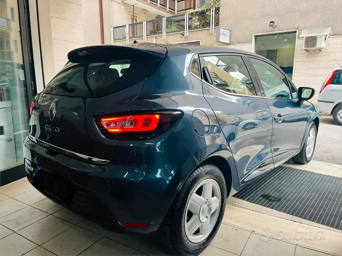 Second-hand Renault Clio IV 90 CP (66 kW) 2019 Gri Berlinǎ