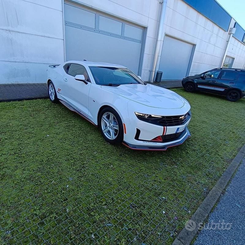 Bianco Usata 2022 Chevrolet Camaro Coupé | 32.000 € - Immagine 1/4