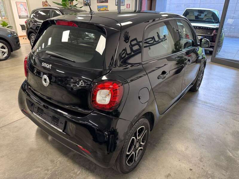 Usata Smart ForFour Prime 90 CV (66 kW) 2019 Nero Utilitaria