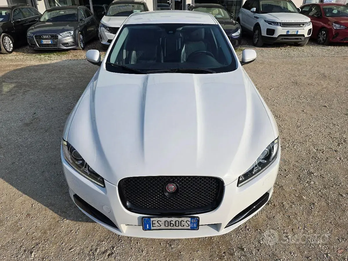 Usata Jaguar XF 190 CV (139 kW) 2014 Berlina