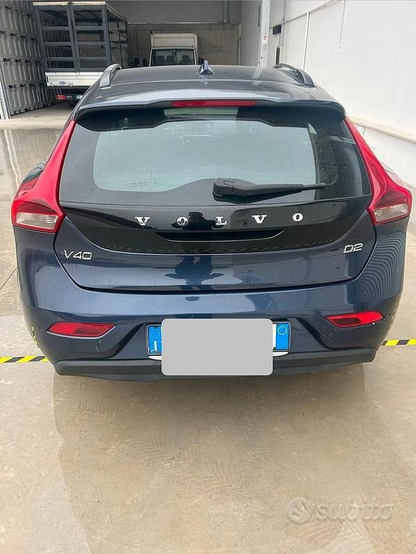 Usata Volvo V40 CC Kinetic 114 CV (83 kW) 2014 Station wagon