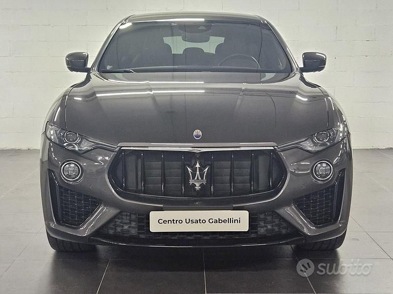 Usata Maserati Levante 350 CV (257 kW) 2018 Grigio SUV